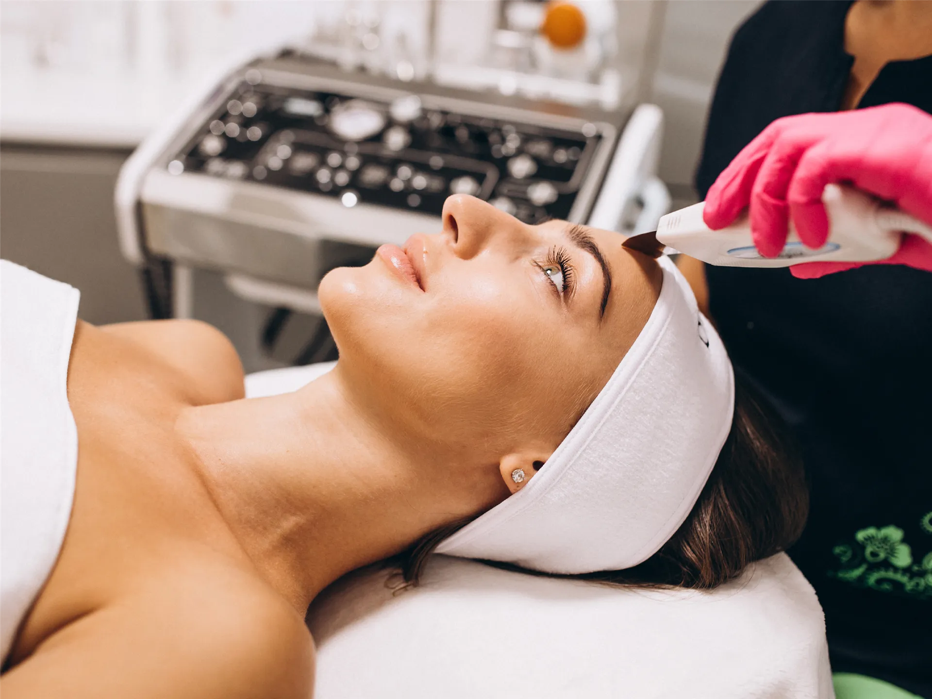 Cilt Yenileme ve Leke Tedavisi